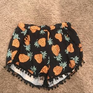 Plus pompom trim pineapple print shorts